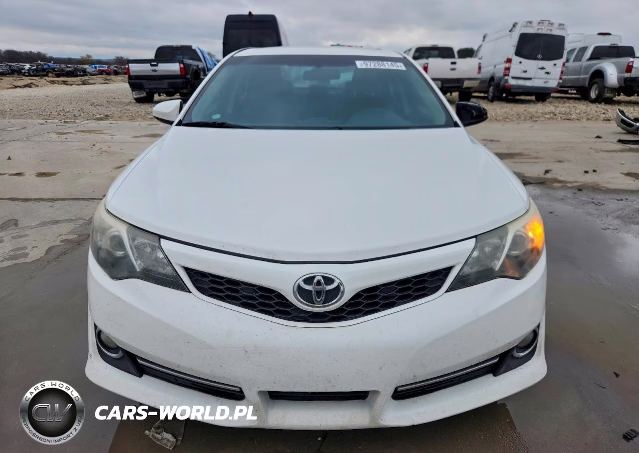 2014 Toyota Camry Se VIN:4T1BF1FK4EU833740 - 5