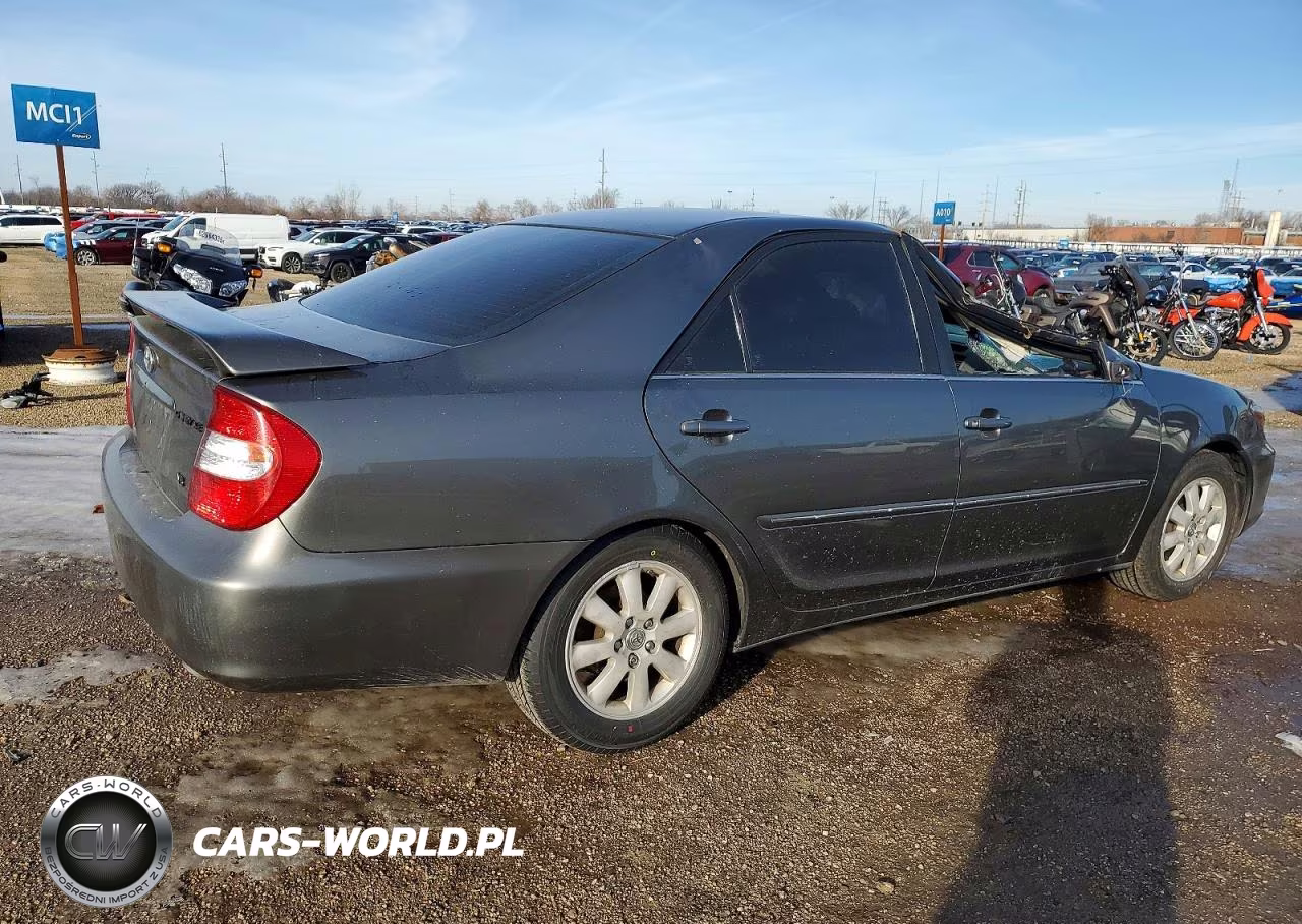 2003 Toyota Camry Xle V6 VIN:4T1BF30K63U550371 - 3