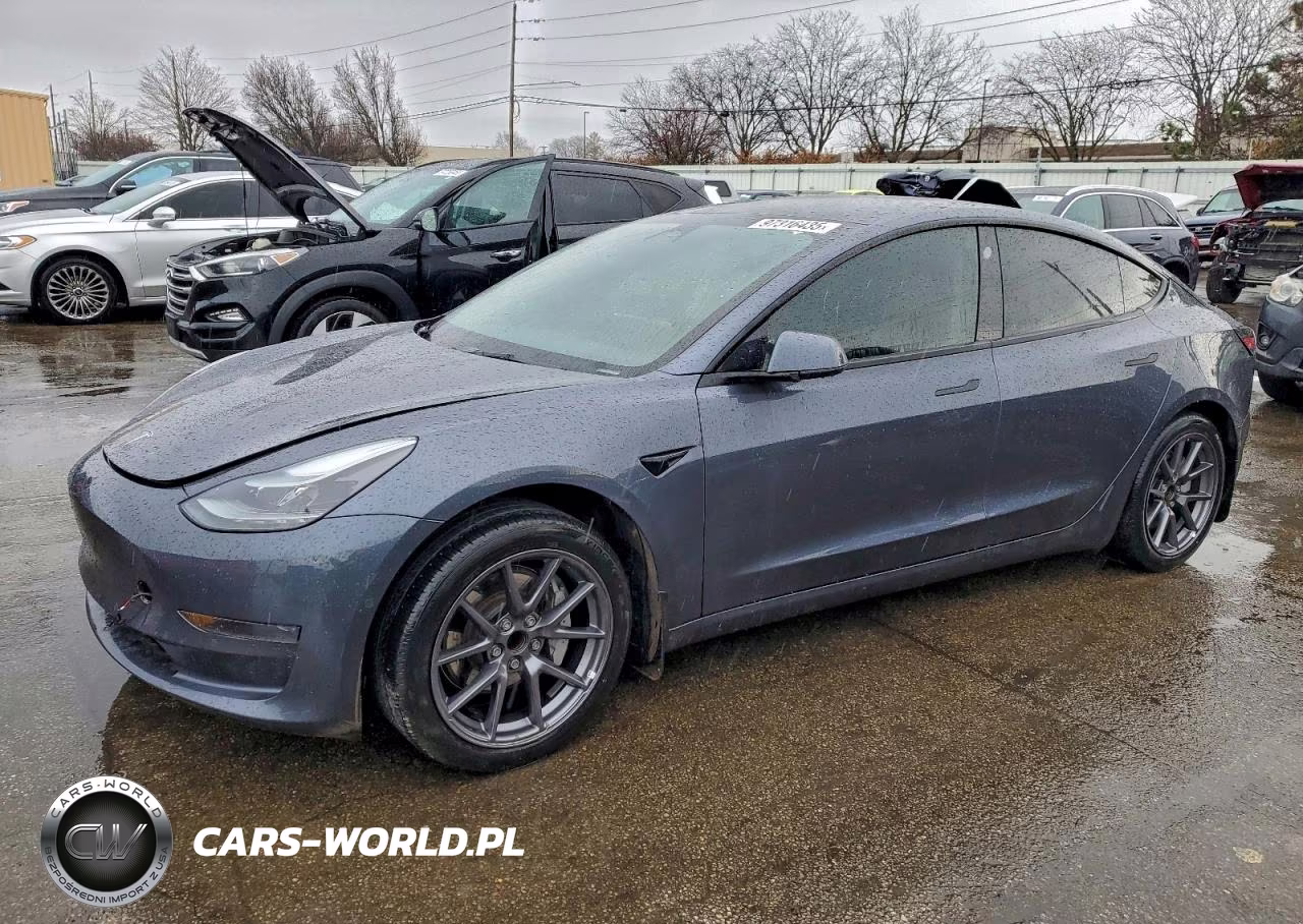2022 Tesla Model 3 Rear-Wheel Drive – zdjęcie 1 z 12