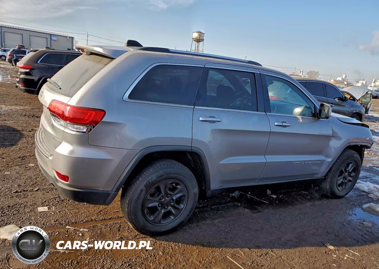 2014 Jeep Grand Cherokee Laredo VIN:1C4RJFAG0EC577653 - 3
