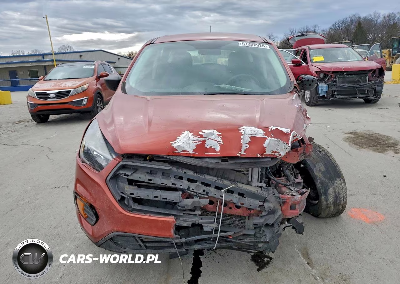 2019 Ford Escape S VIN:1FMCU0F76KUB53513 - 5