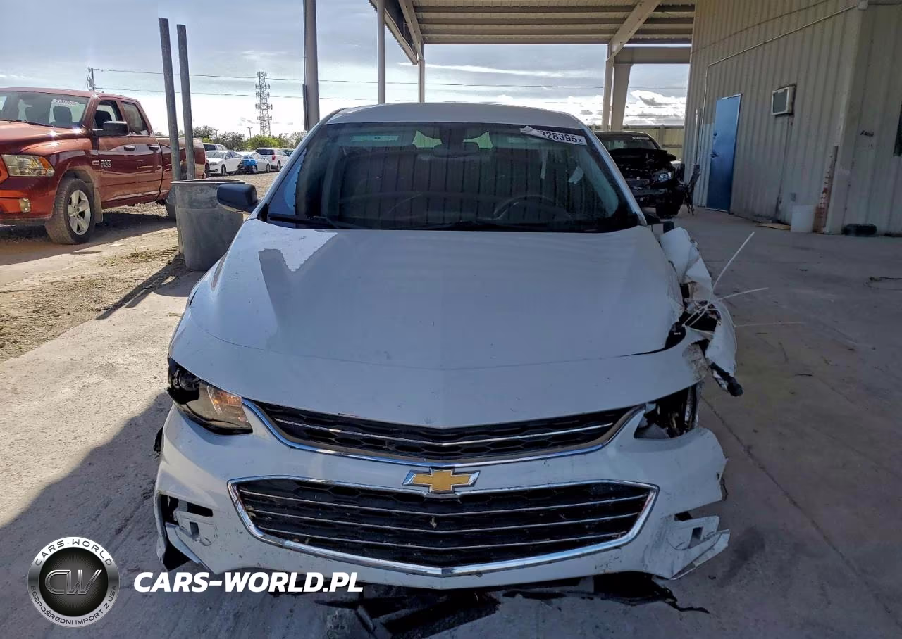 2018 Chevrolet Malibu Ls VIN:1G1ZB5ST0JF247158 - 5