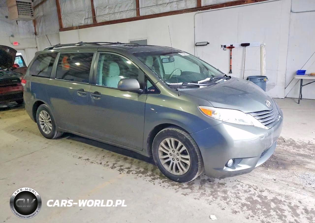 2012 Toyota Sienna Xle VIN:5TDYK3DC3CS241233 - 4