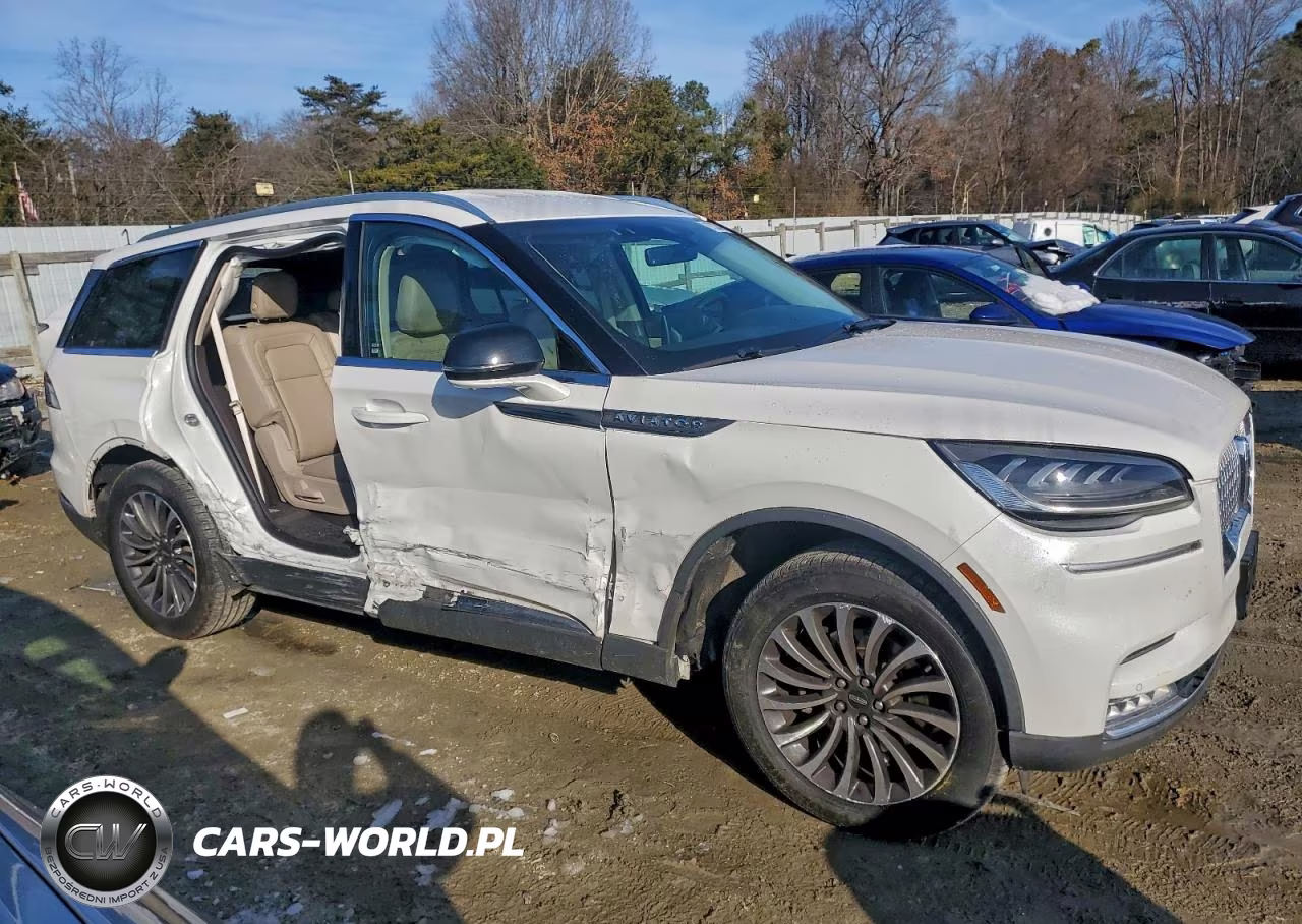 2020 Lincoln Aviator Reserve VIN:5LM5J7XC4LGL22415 - 4