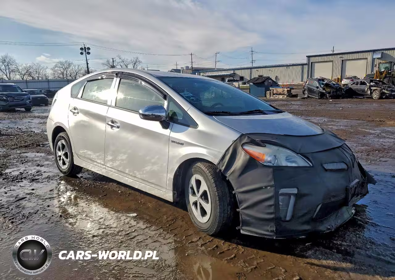 2013 Toyota Prius VIN:JTDKN3DU1D1684503 - 4