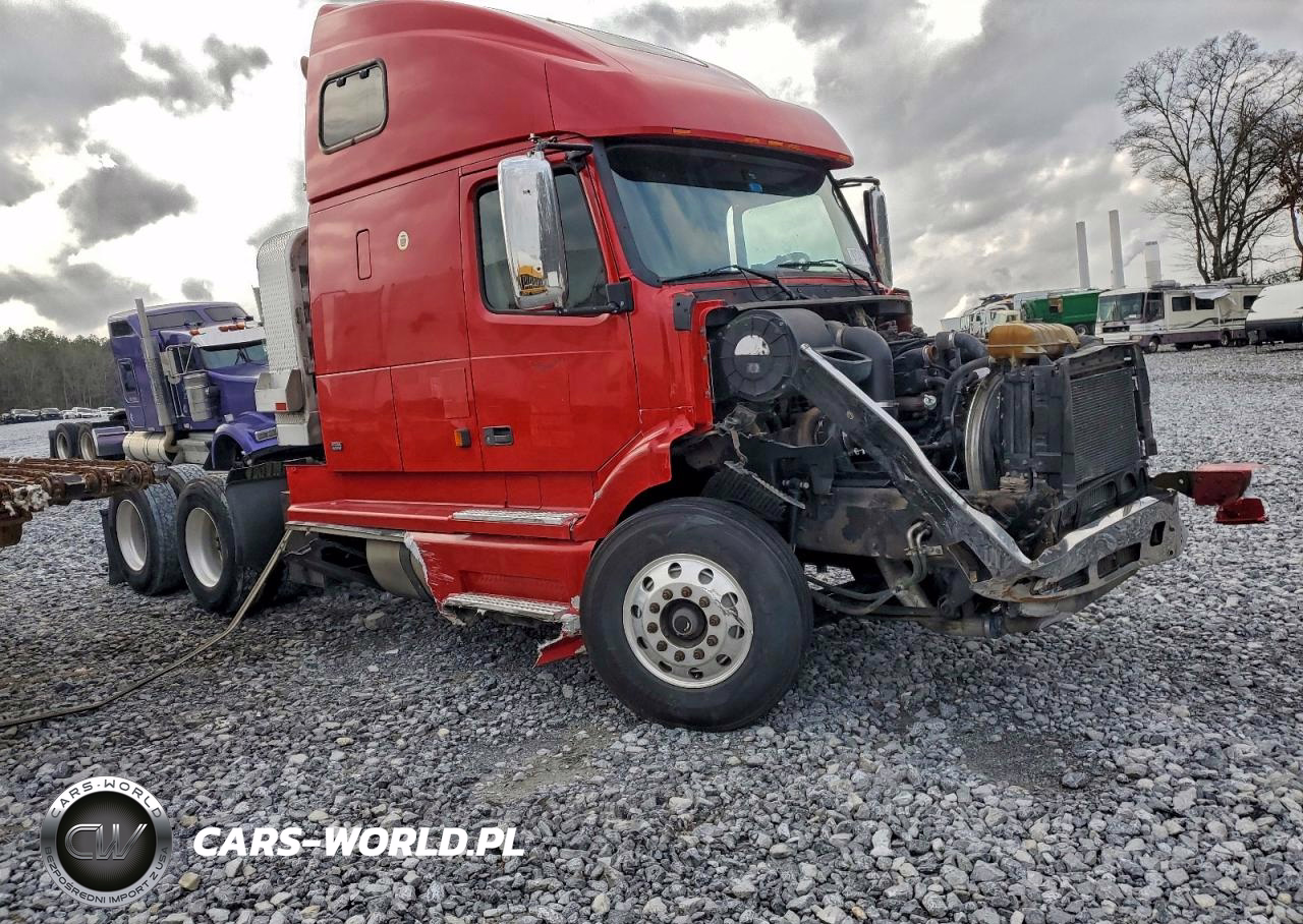 2001 Volvo Vnl Semi Truck