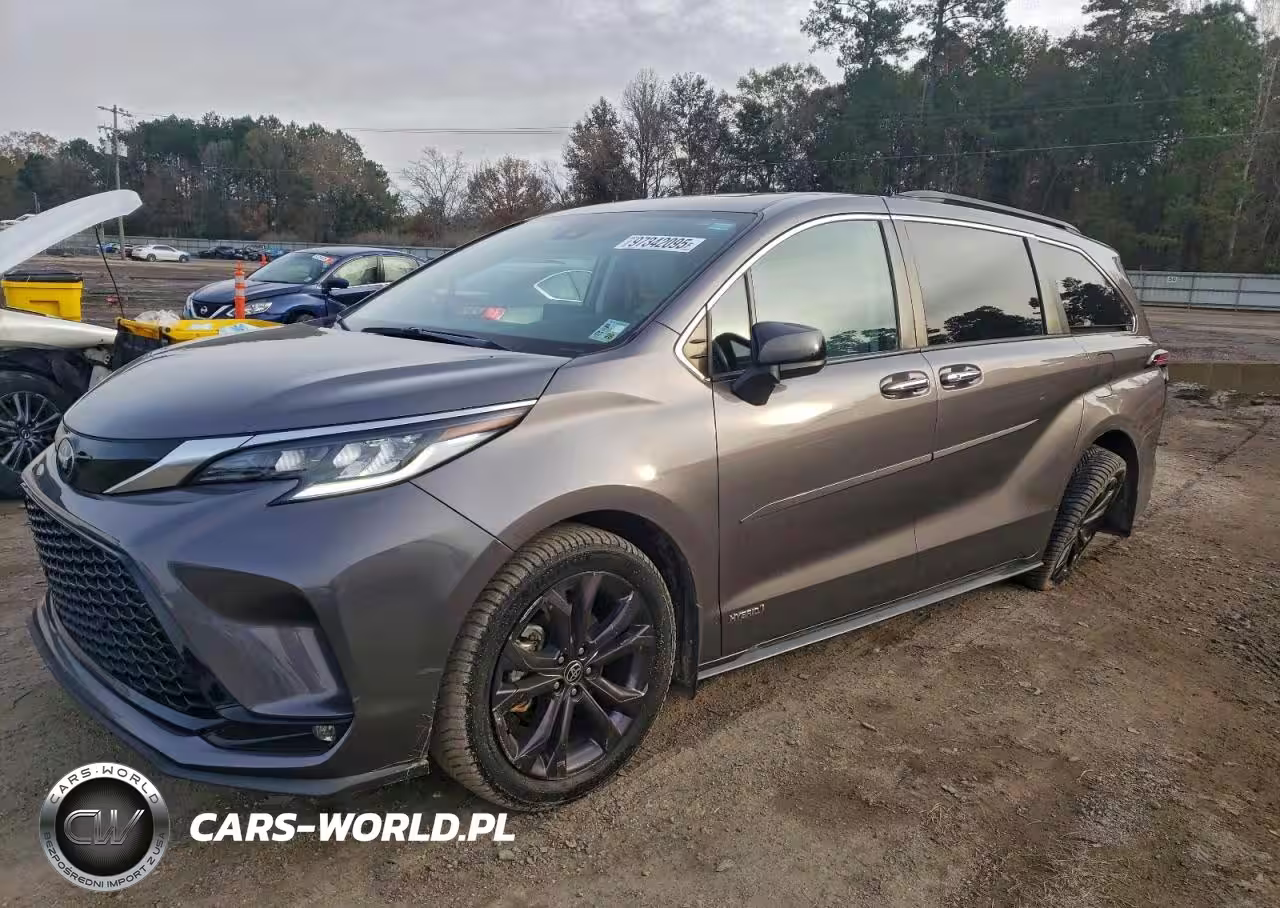 2021 Toyota Sienna Xse