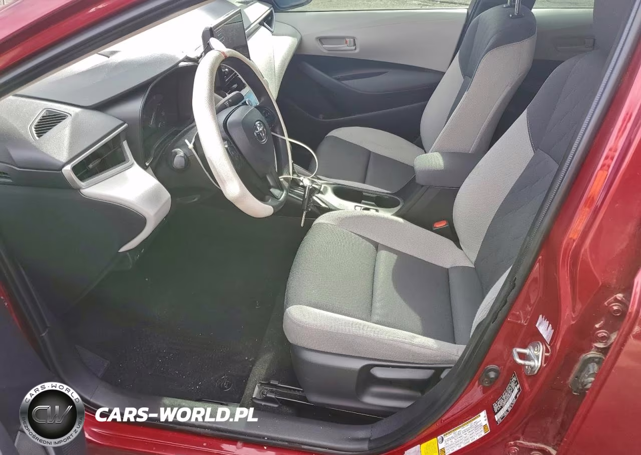 2025 Toyota Corolla Le VIN:JTDBCMFE2S3083426 - 7