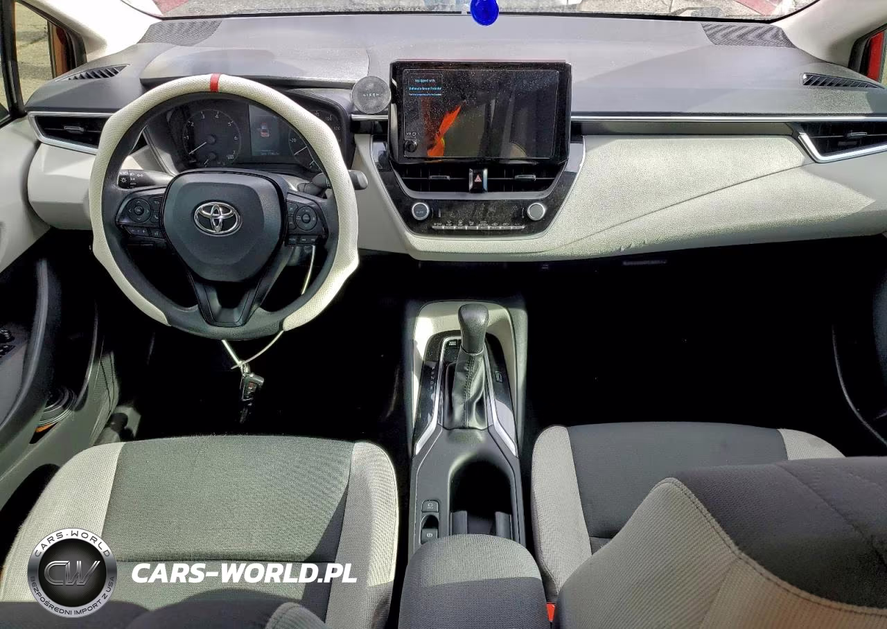 2025 Toyota Corolla Le VIN:JTDBCMFE2S3083426 - 8