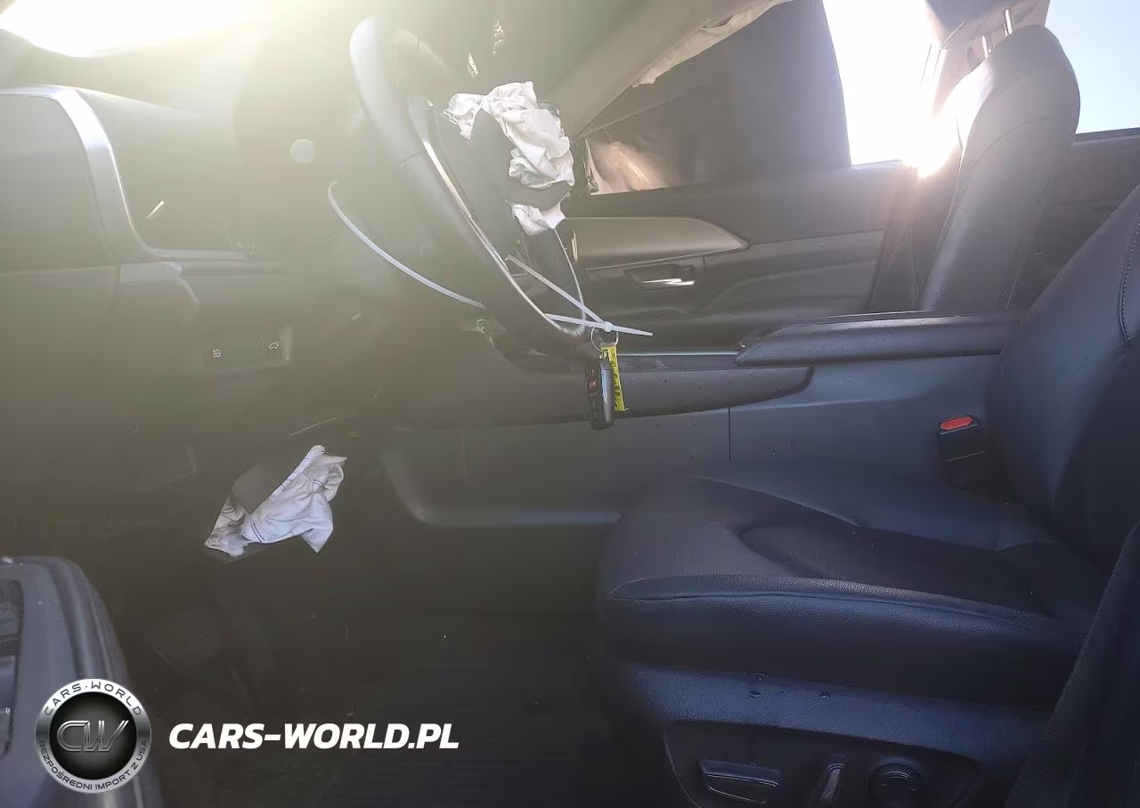 2024 Toyota Grand Highlander Xle VIN:5TDAAAB52RS020728 - 7