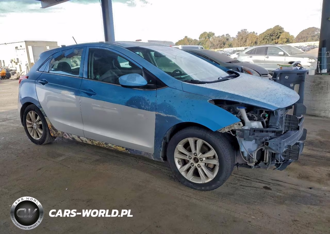 2016 Hyundai Elantra Gt VIN:KMHD35LH0GU305455 - 4