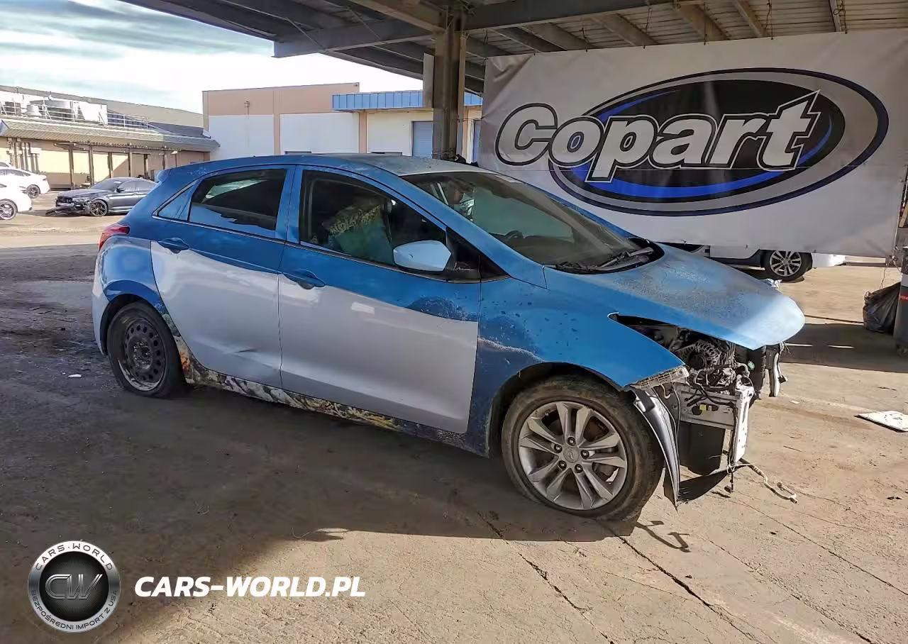 2016 Hyundai Elantra Gt VIN:KMHD35LH1GU305366 - 4