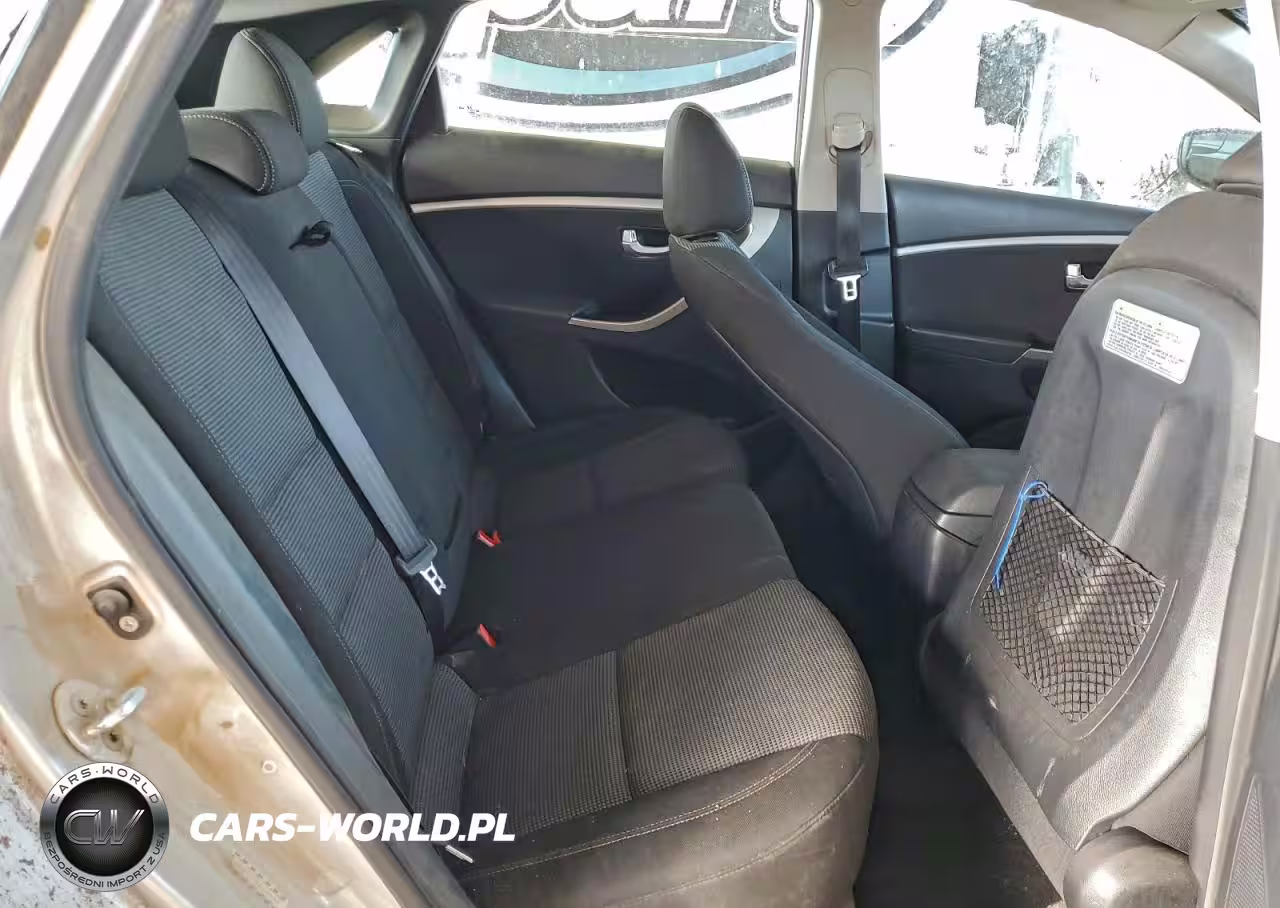 2016 Hyundai Elantra Gt VIN:KMHD35LH2GU305246 - 10