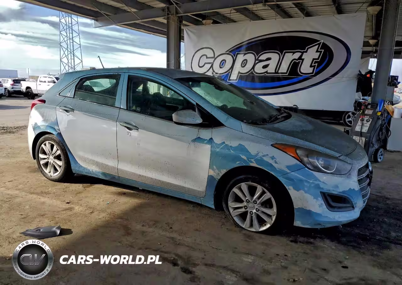 2016 Hyundai Elantra Gt VIN:KMHD35LH2GU305246 - 4