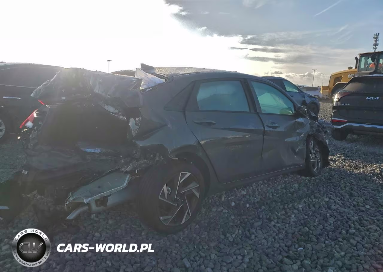 2025 Hyundai Elantra Sel Sport VIN:KMHLM4DG1SU054933 - 3