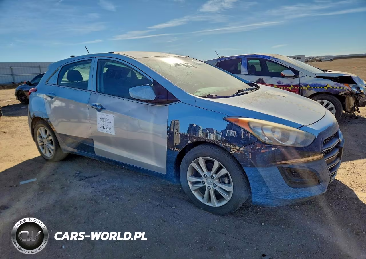 2016 Hyundai Elantra Gt VIN:KMHD35LH6GU305122 - 4