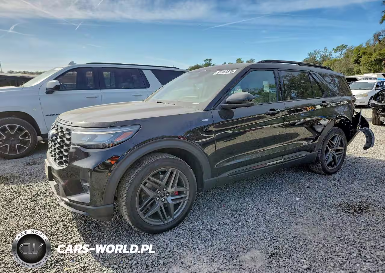 2025 Ford Explorer St-Line