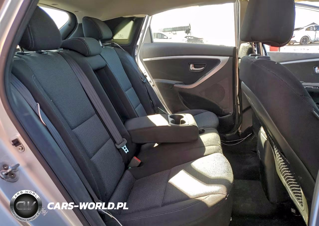 2016 Hyundai Elantra Gt VIN:KMHD35LH2GU305151 - 10