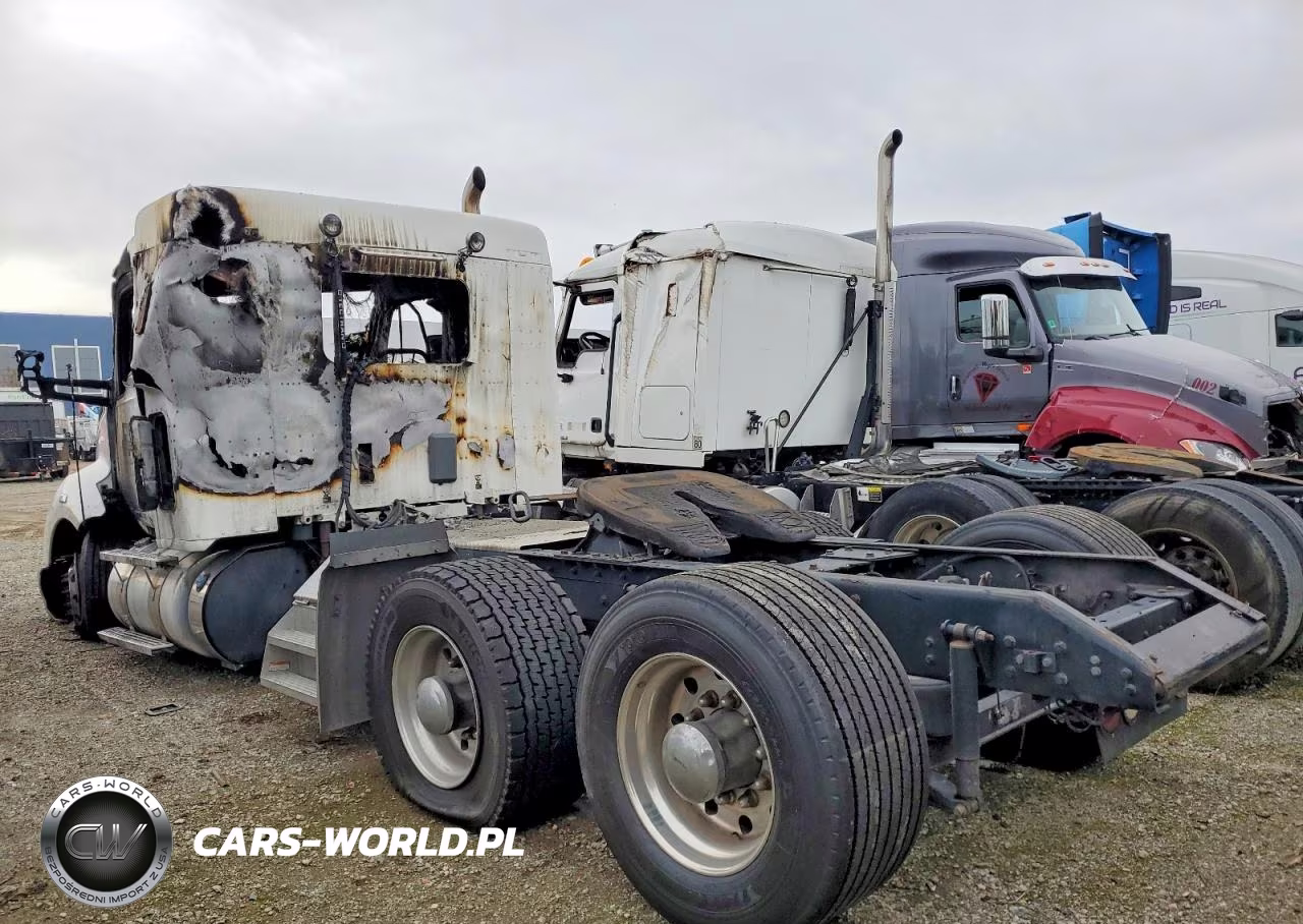 2017 Kenworth T680 Semi Truck VIN:1XKYAK8X1HJ163750 - 3