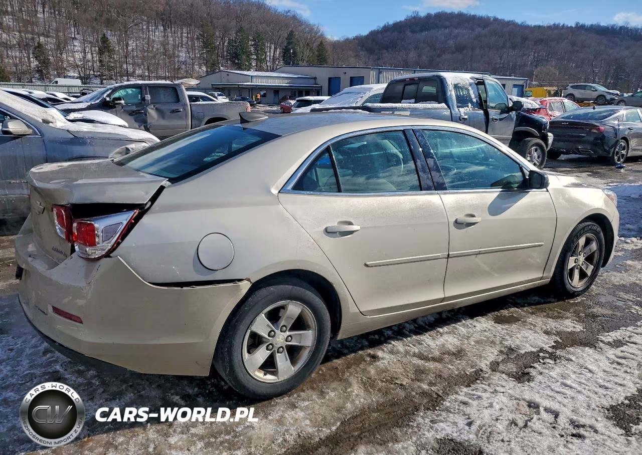 2015 Chevrolet Malibu Ls VIN:1G11A5SL4FF299061 - 3
