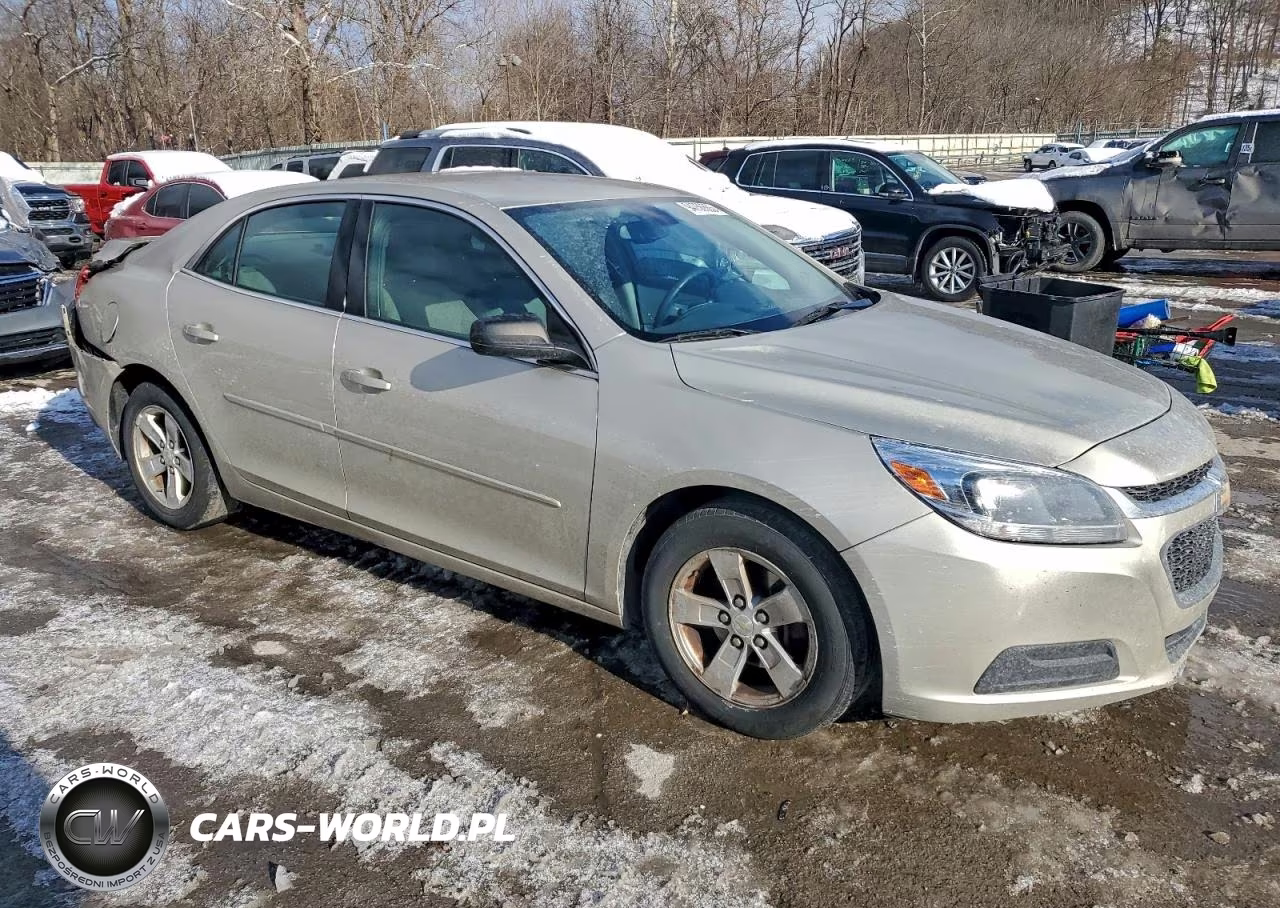 2015 Chevrolet Malibu Ls VIN:1G11A5SL4FF299061 - 4