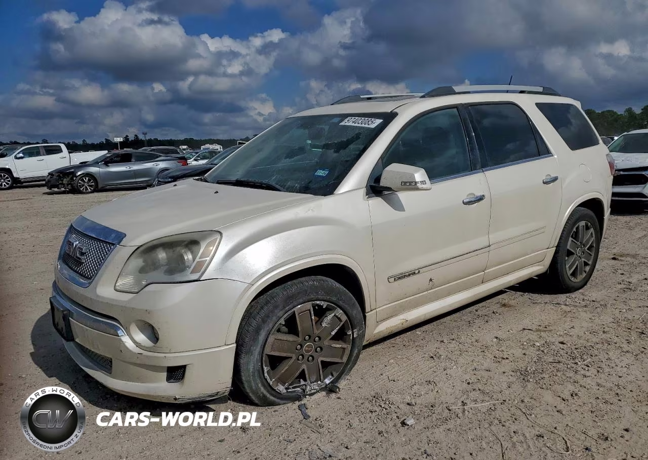 2011 GMC Acadia Denali