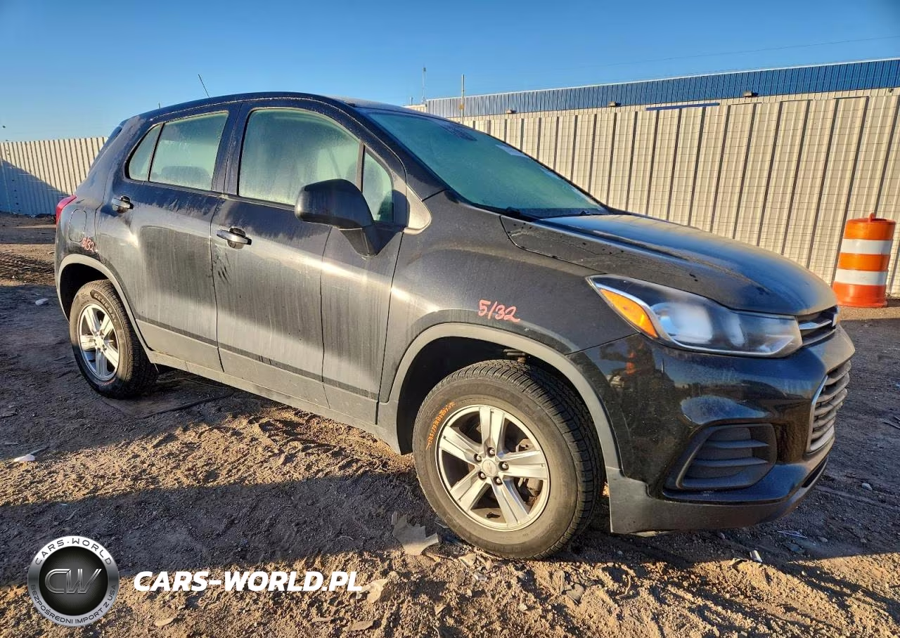 2019 Chevrolet Trax Ls VIN:3GNCJNSB7KL375323 - 4