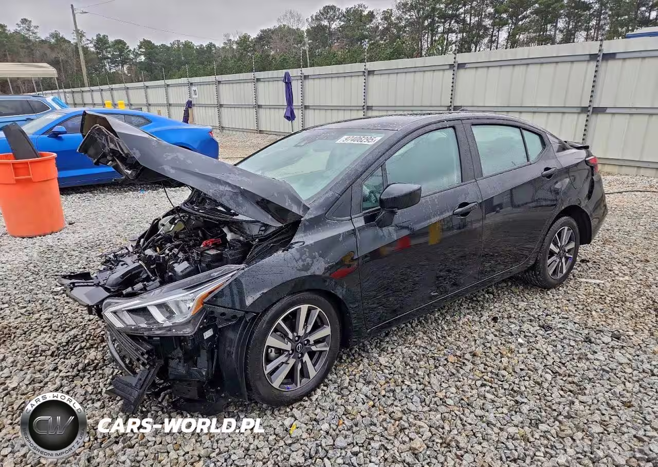 2023 Nissan Versa Sv
