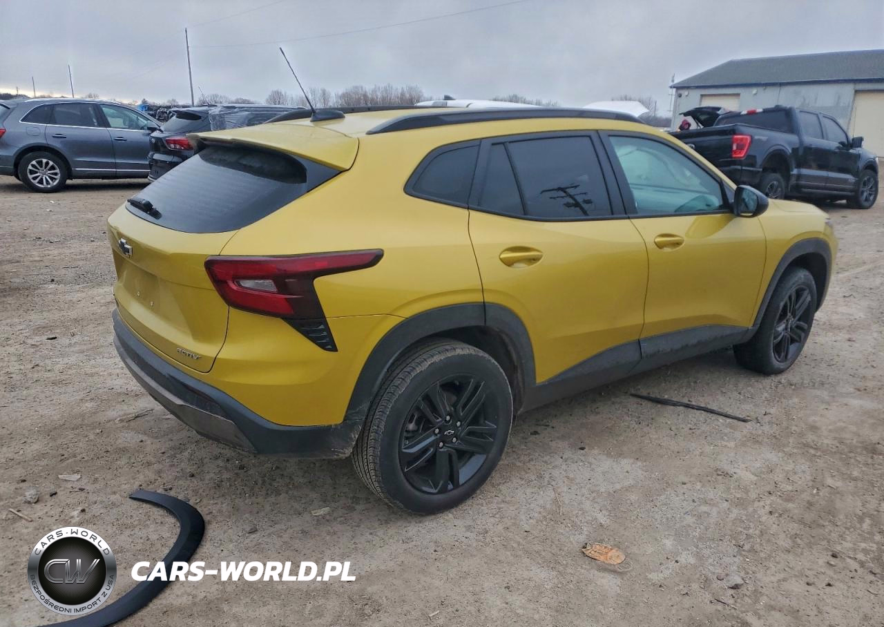 2024 Chevrolet Trax Activ VIN:KL77LKE23RC131802 - 3