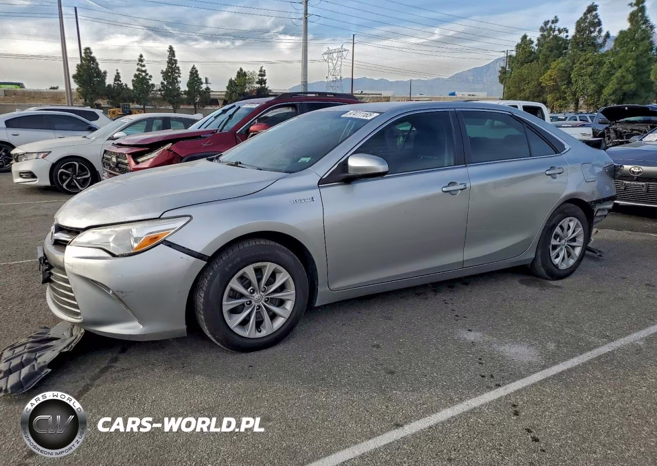 2017 Toyota Camry Hybrid Le – zdjęcie 1 z 12
