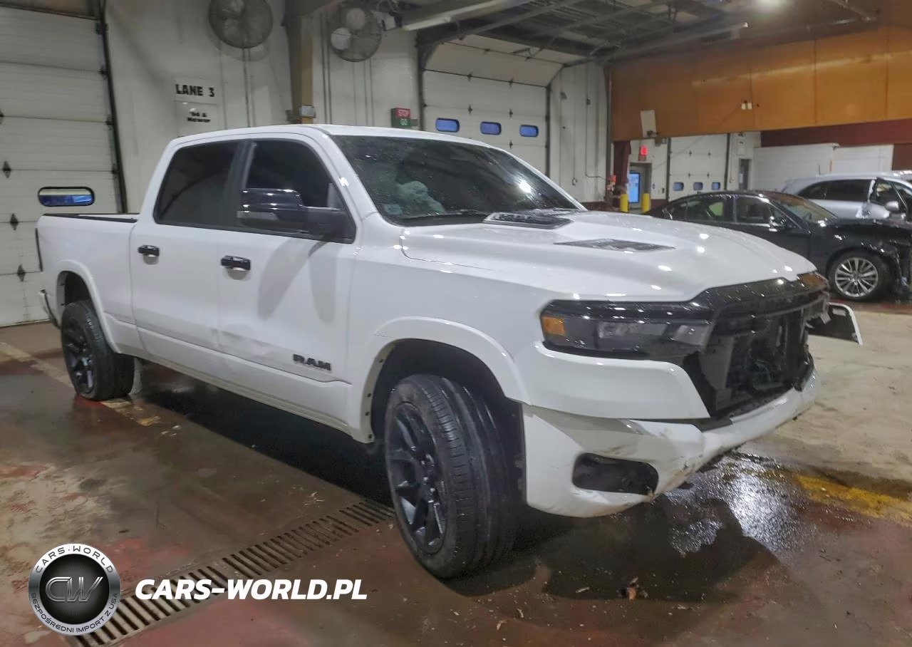 2025 Ram 1500 Laramie VIN:1C6SRFRP0SN685275 - 4