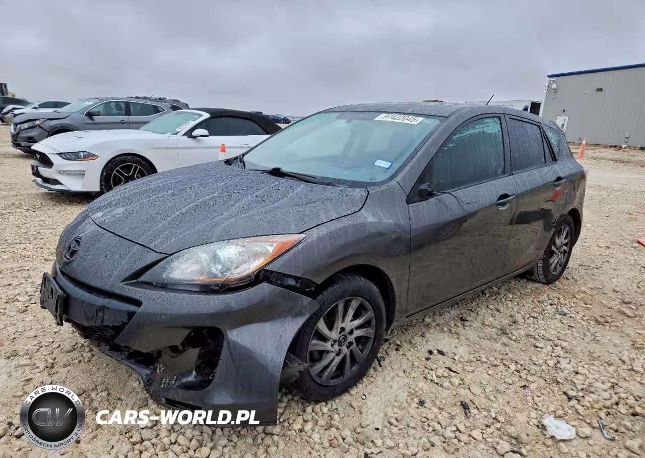 2013 Mazda 3 I