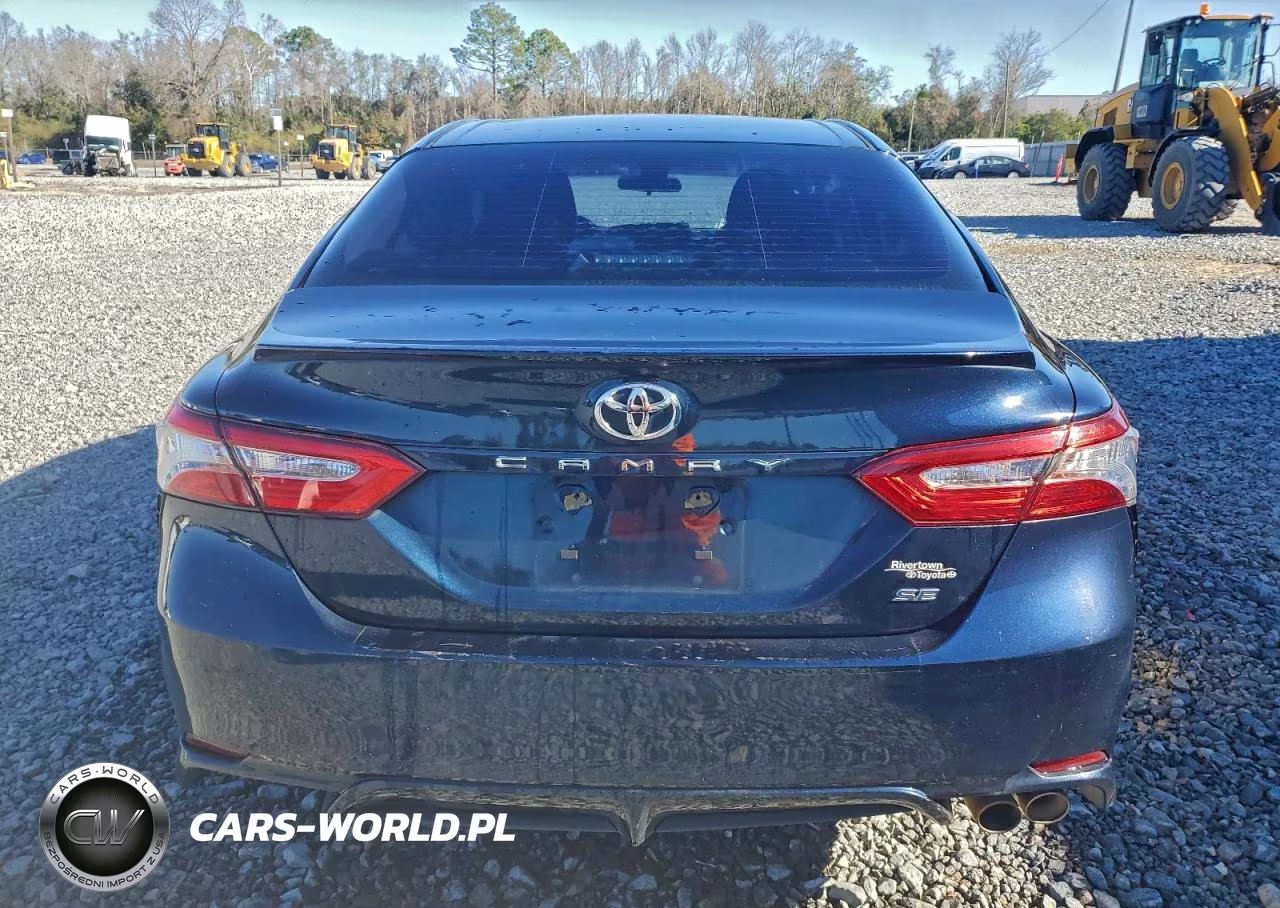 2018 Toyota Camry L VIN:4T1B11HK1JU651998 - 6