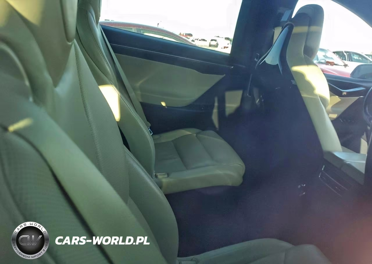 2016 Tesla Model X VIN:5YJXCBE23GF023800 - 10