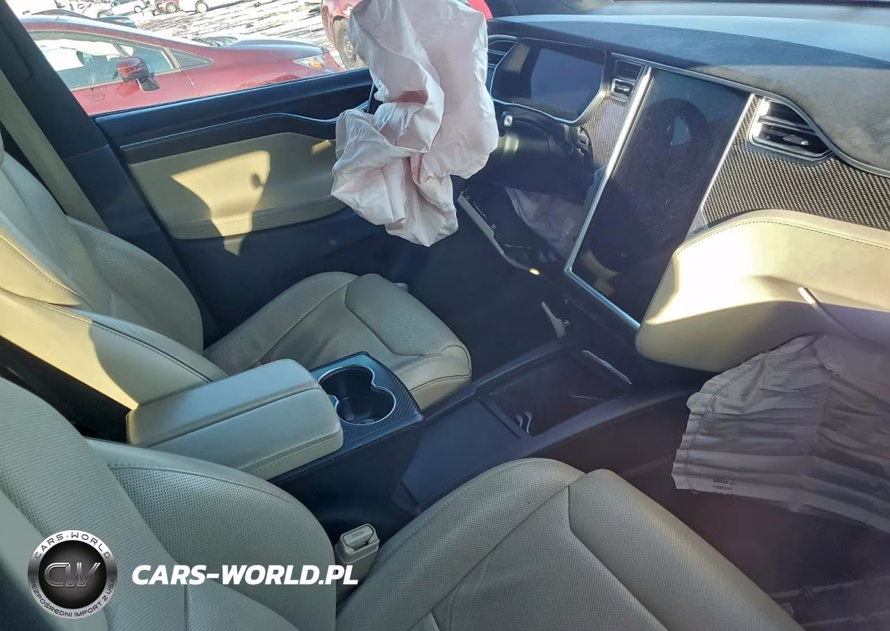 2016 Tesla Model X VIN:5YJXCBE23GF023800 - 8