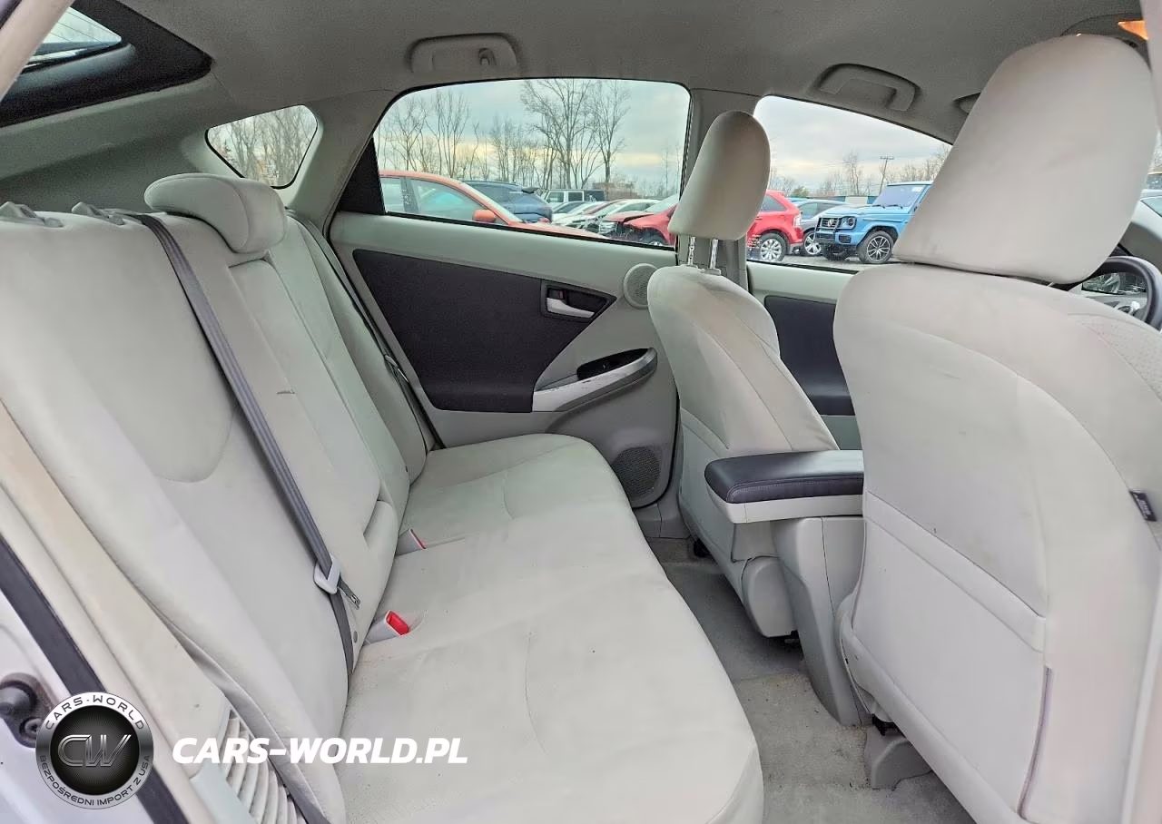 2011 Toyota Prius VIN:JTDKN3DUXB0310152 - 10