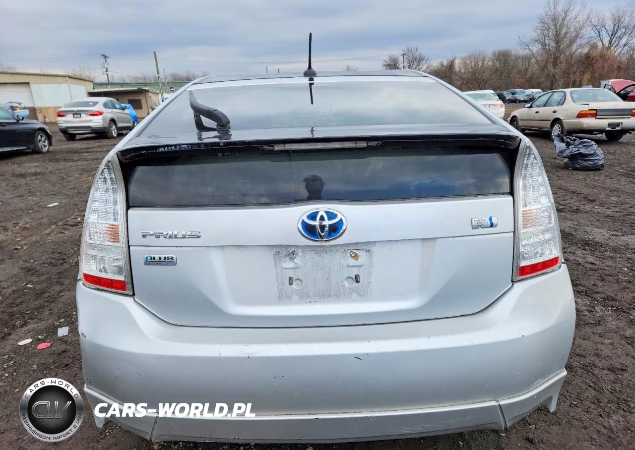 2011 Toyota Prius VIN:JTDKN3DUXB0310152 - 6
