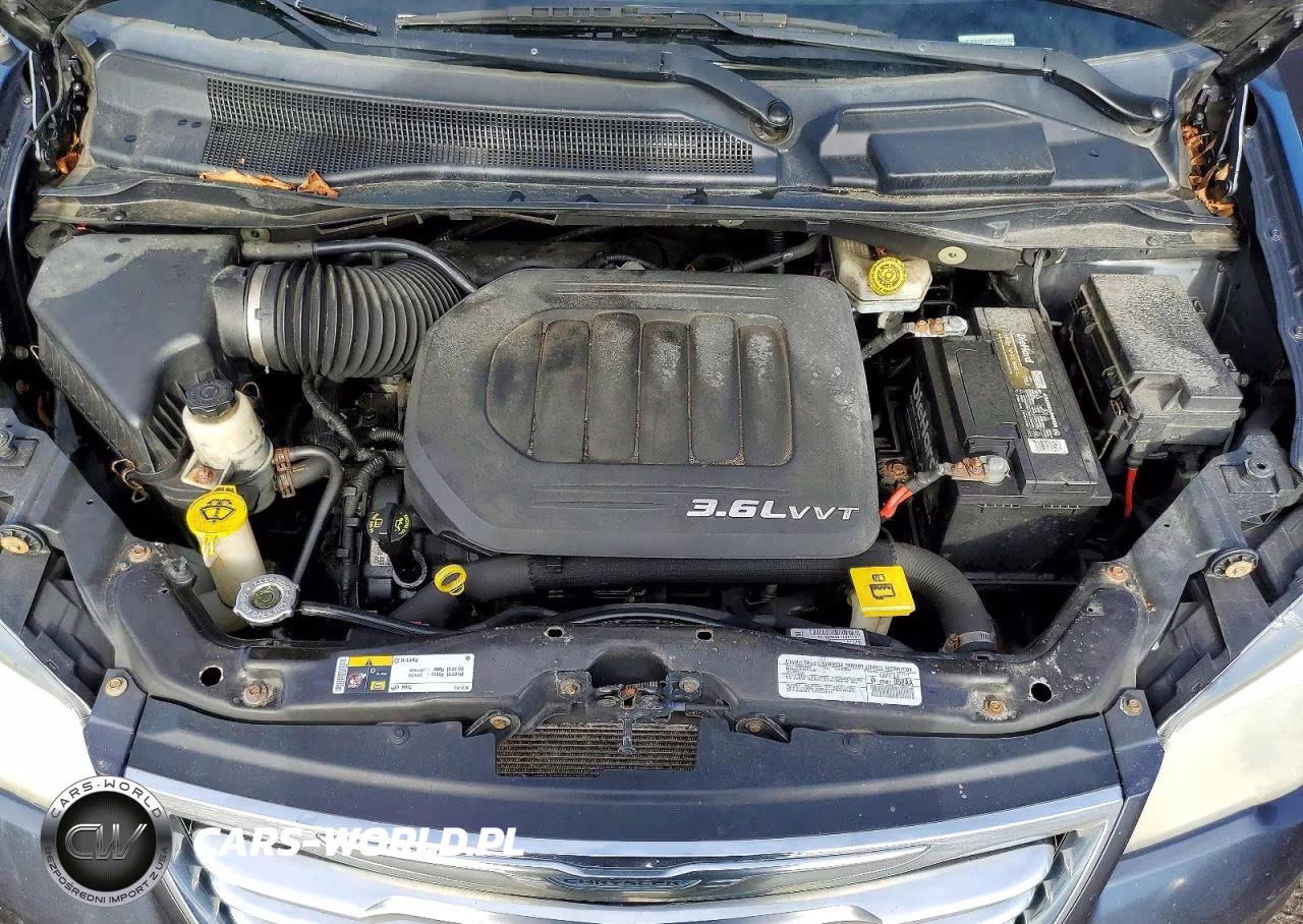 2014 Chrysler Town & Country Touring VIN:2C4RC1BGXER326500 - 12