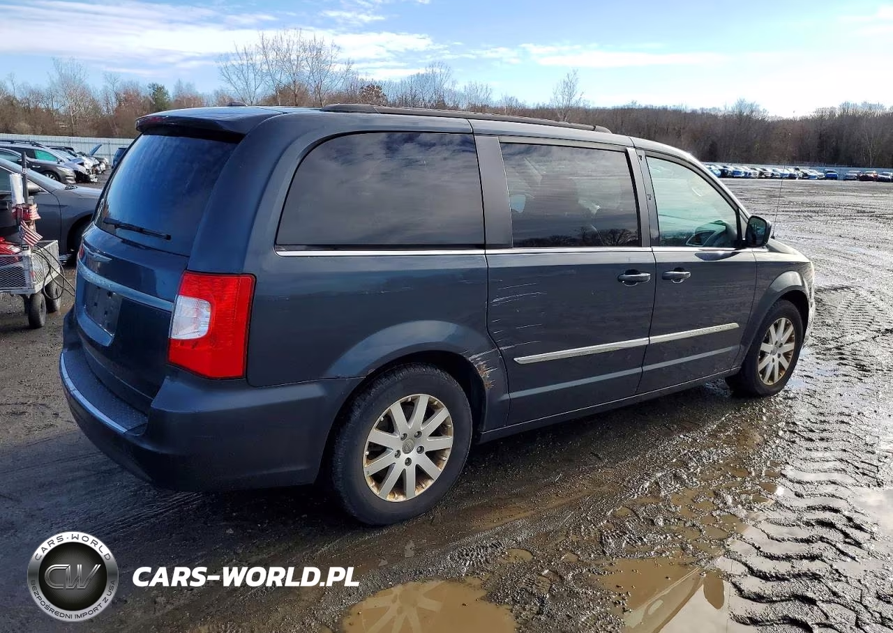 2014 Chrysler Town & Country Touring VIN:2C4RC1BGXER326500 - 3