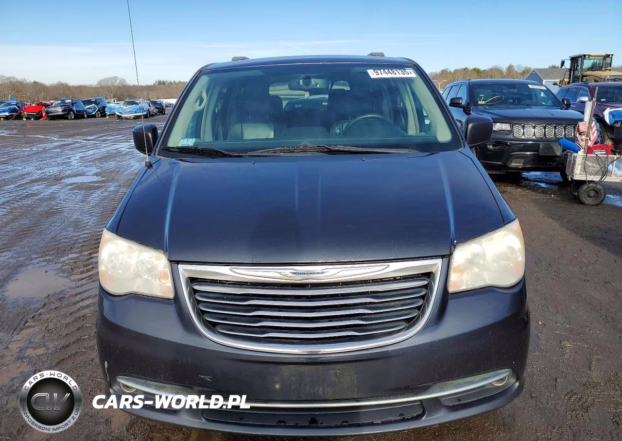 2014 Chrysler Town & Country Touring VIN:2C4RC1BGXER326500 - 5