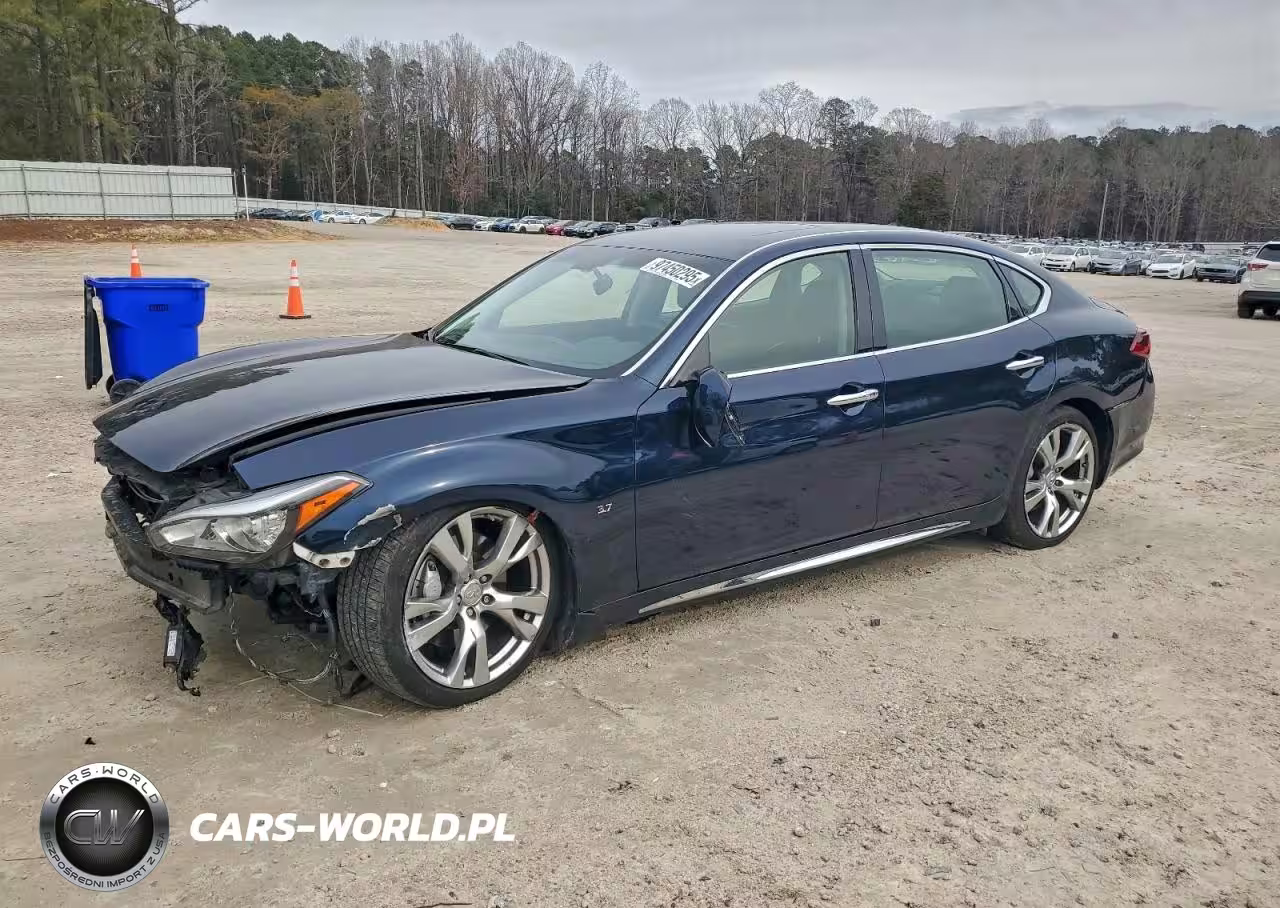 2015 Infiniti Q70L 3.7