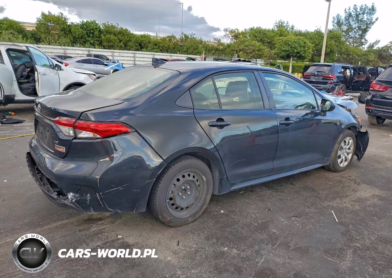 2021 Toyota Corolla Le VIN:JTDEPMAE8MJ179648 - 3