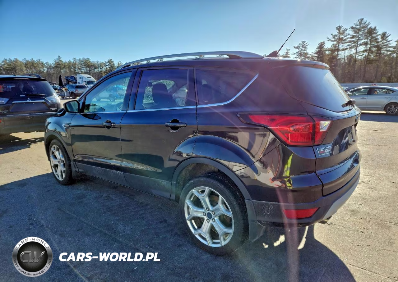 2019 Ford Escape Titanium VIN:1FMCU9J96KUC40275 - 2