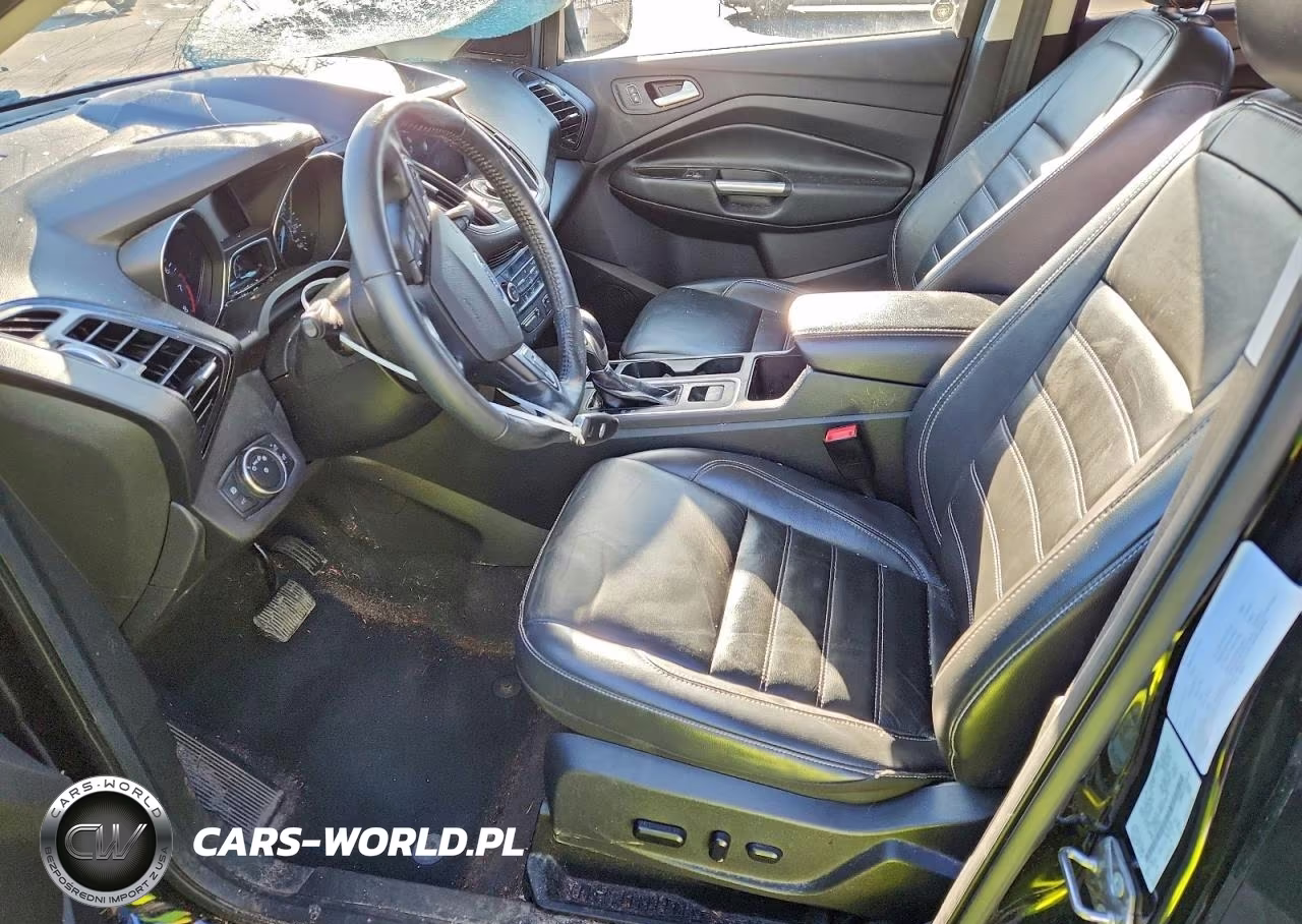 2019 Ford Escape Titanium VIN:1FMCU9J96KUC40275 - 7