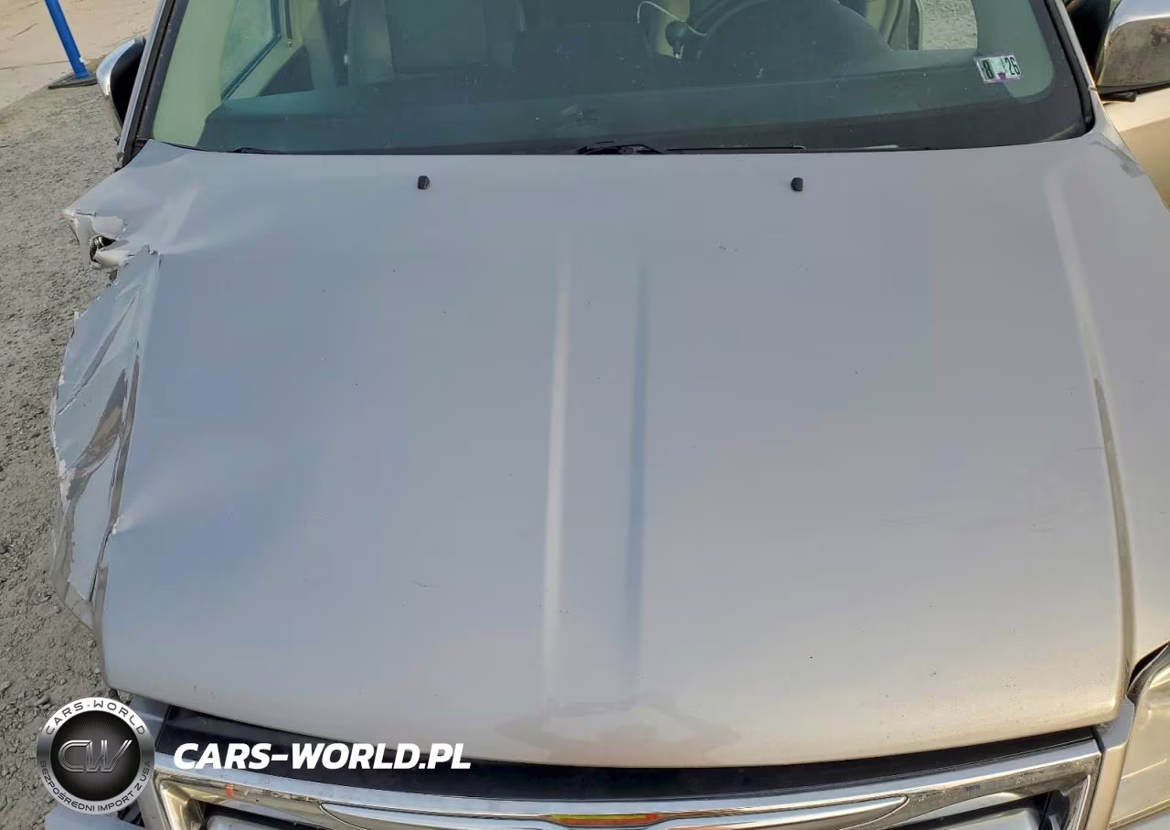 2015 Chrysler Town & Country Touring L VIN:2C4RC1CG7FR514388 - 12