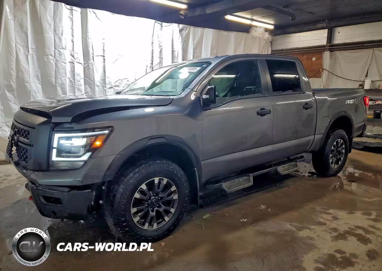 2021 Nissan Titan Sv