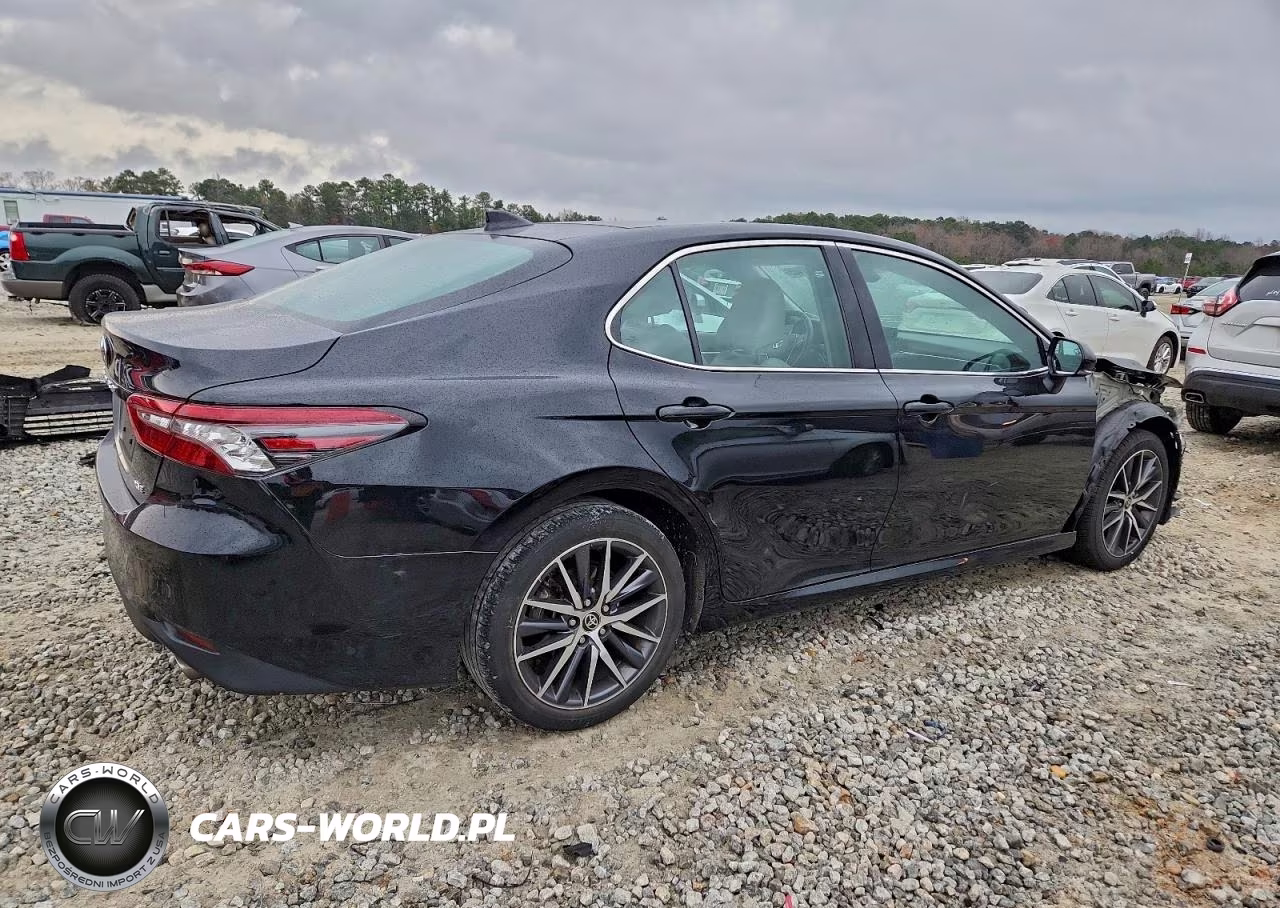 2024 Toyota Camry Xle VIN:4T1F11AKXRU840138 - 3