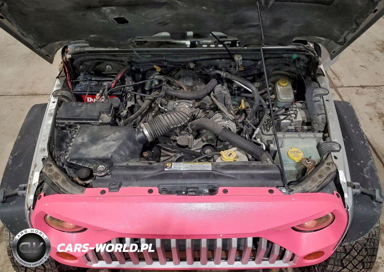 2008 Jeep Wrangler Unlimited Sahara VIN:1J4GA591X8L614787 - 12