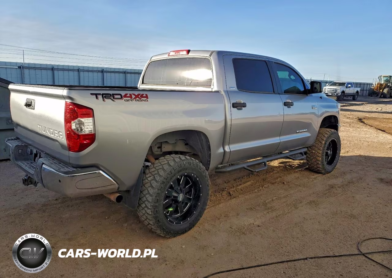 2018 Toyota Tundra Crewmax Sr5 VIN:5TFDY5F13JX739055 - 3
