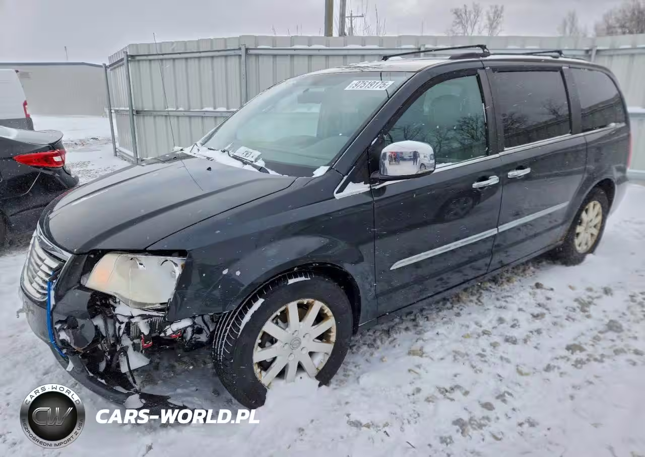 2012 Chrysler Town & Country Touring L